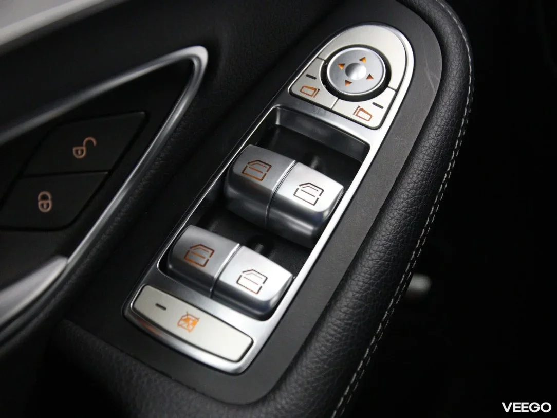 Mercedes-Benz C180 1.6 115kW