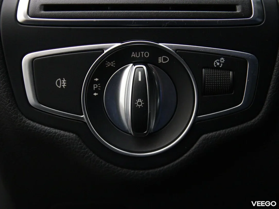 Mercedes-Benz C180 1.6 115kW