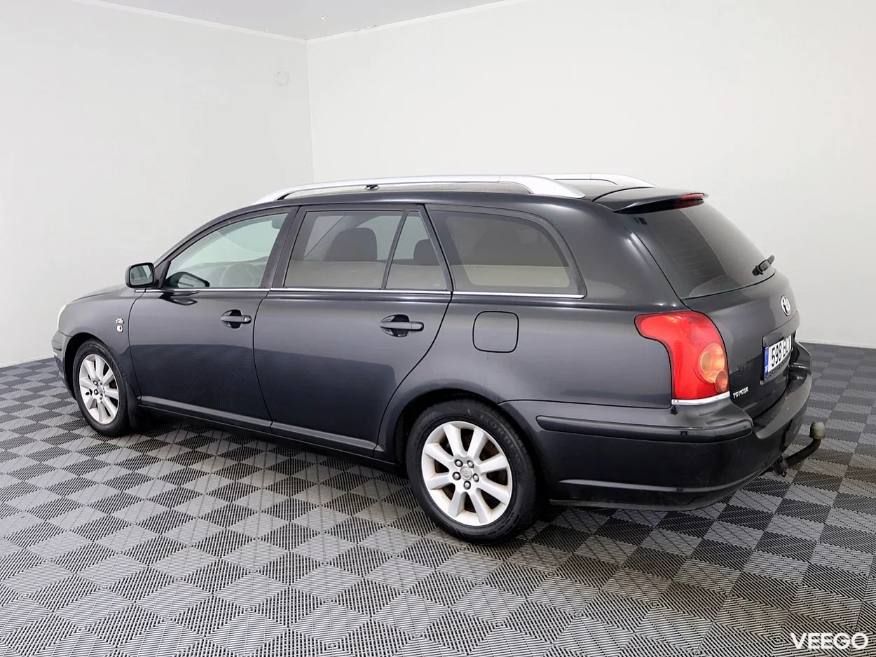 Toyota Avensis 2.0 85kW
