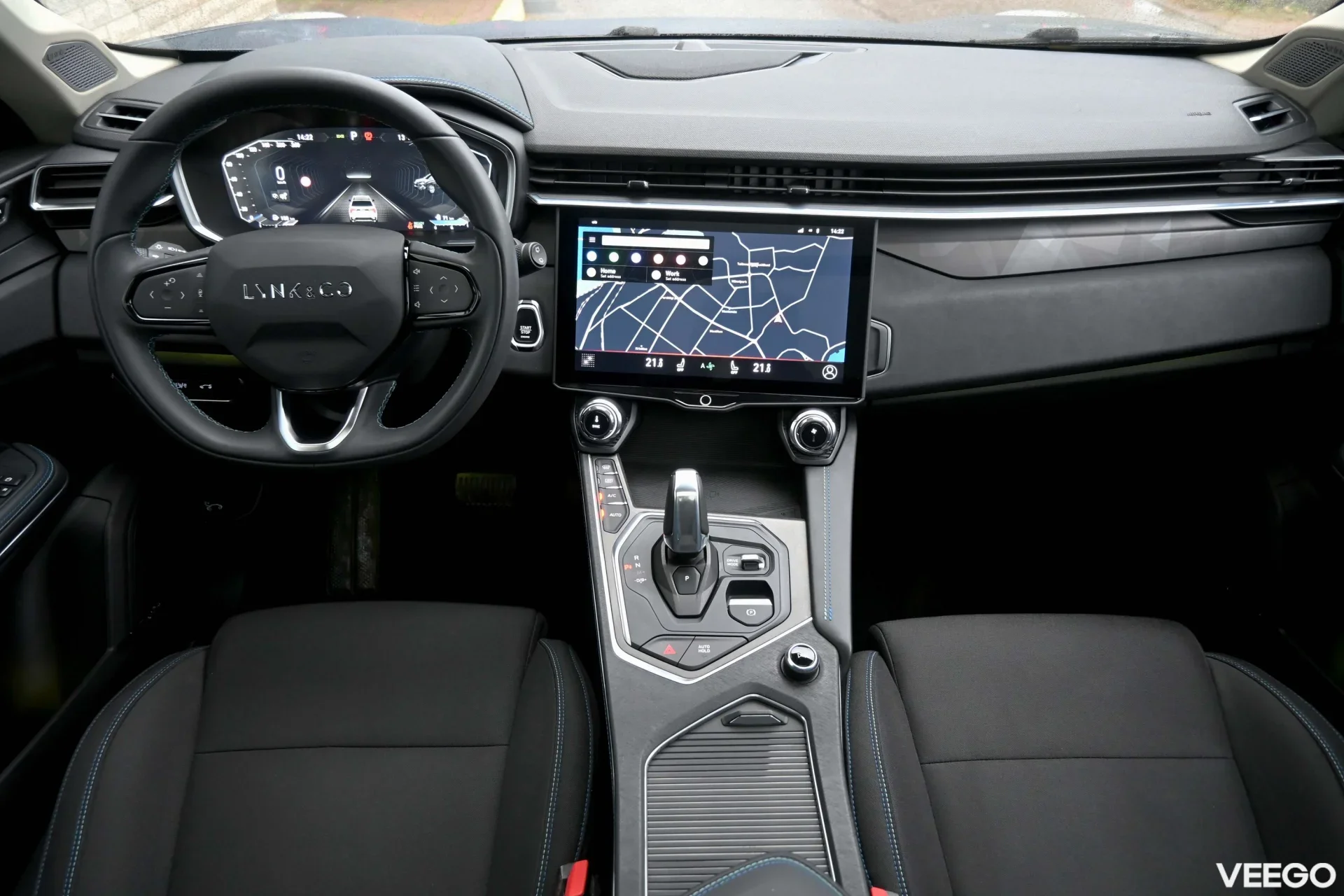 Lynk & Co 01 MORE/RECHARGE/INFINITY/INTELLI SAFE/XENIUM/ 1.5 192kW