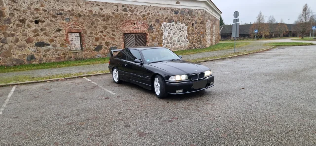 Image of BMW 318 Is 103kW