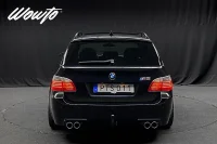 BMW M5 Touring E61 507HK /Pano /Soft Close /Sv-Såld 373kW thumbnail