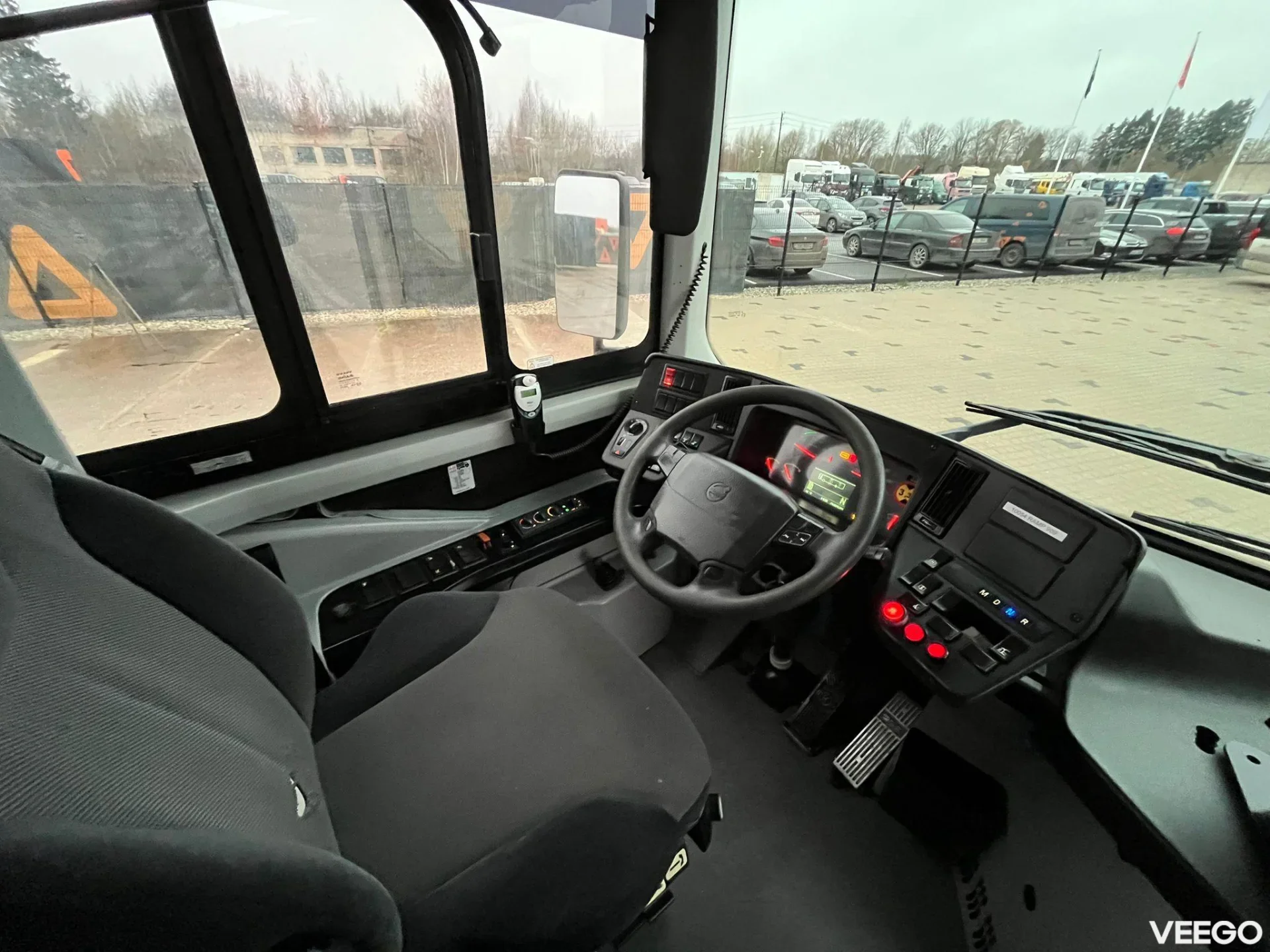 Volvo B8RLE AC / AUXILIARY HEATER / WHEELCHAIR RAMP  240kW