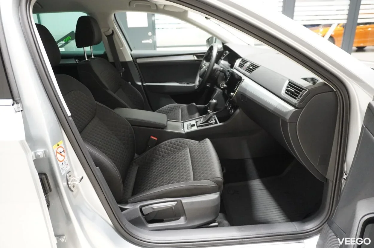 Skoda Superb AMBITION COMBI 1.5 110kW