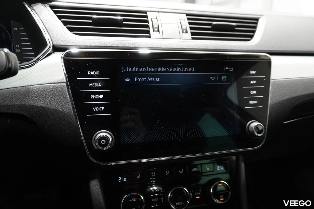 Skoda Superb AMBITION COMBI 1.5 110kW