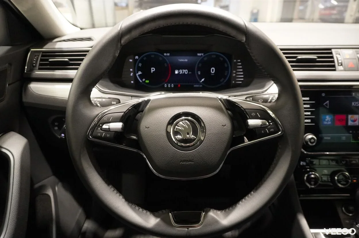 Skoda Superb AMBITION COMBI 1.5 110kW