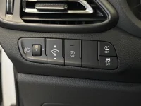 Hyundai i30 1 88kW thumbnail