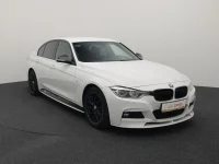 BMW 318 1.5 100kW thumbnail