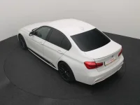 BMW 318 1.5 100kW thumbnail