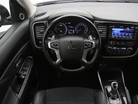 Mitsubishi Outlander 2 89kW thumbnail