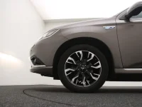 Mitsubishi Outlander 2 89kW thumbnail