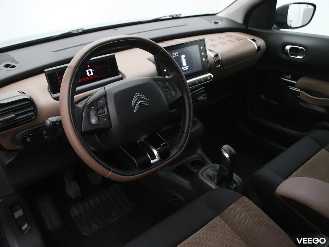 Citroen C4 Cactus 1.6 73kW