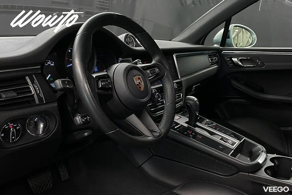 Porsche Macan PDK 265HK /Pano /18-Vägs /Moms /Se Spec 195kW