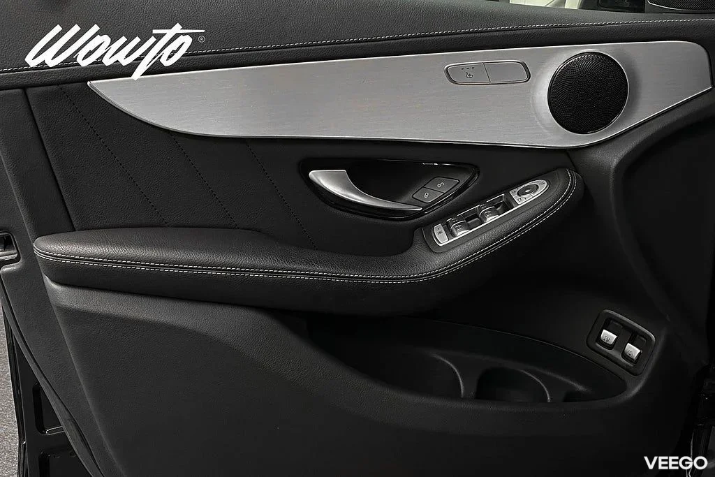 Mercedes-Benz GLC200 300 e 4Matic 320HK AMG /Drag /Moms/4.95% 235kW