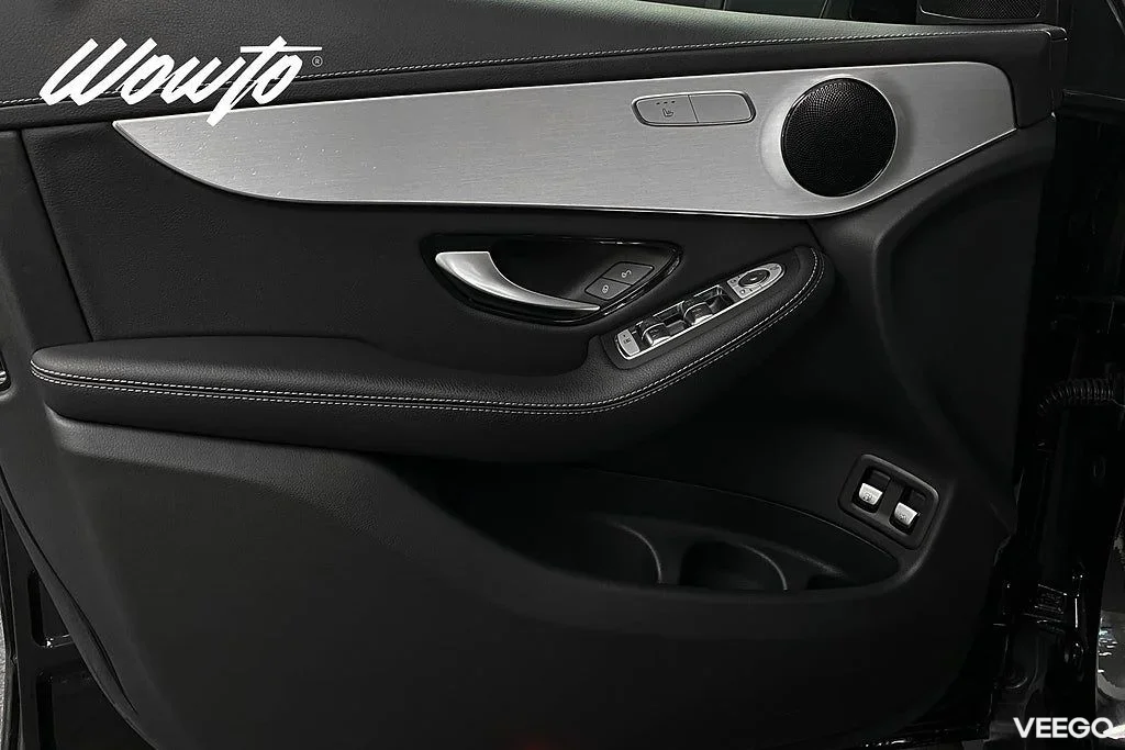 Mercedes-Benz GLC200 300 e 4Matic 320HK /Drag/Navi/Moms/4.95% 235kW