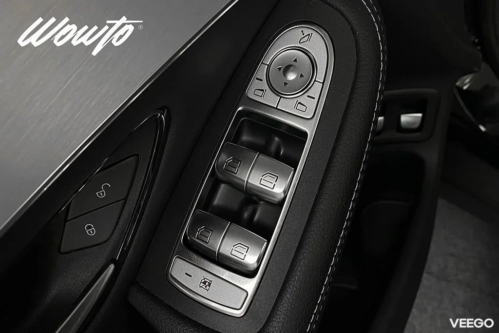 Mercedes-Benz GLC200 300 e 4Matic 320HK /Drag/Navi/Moms/4.95% 235kW