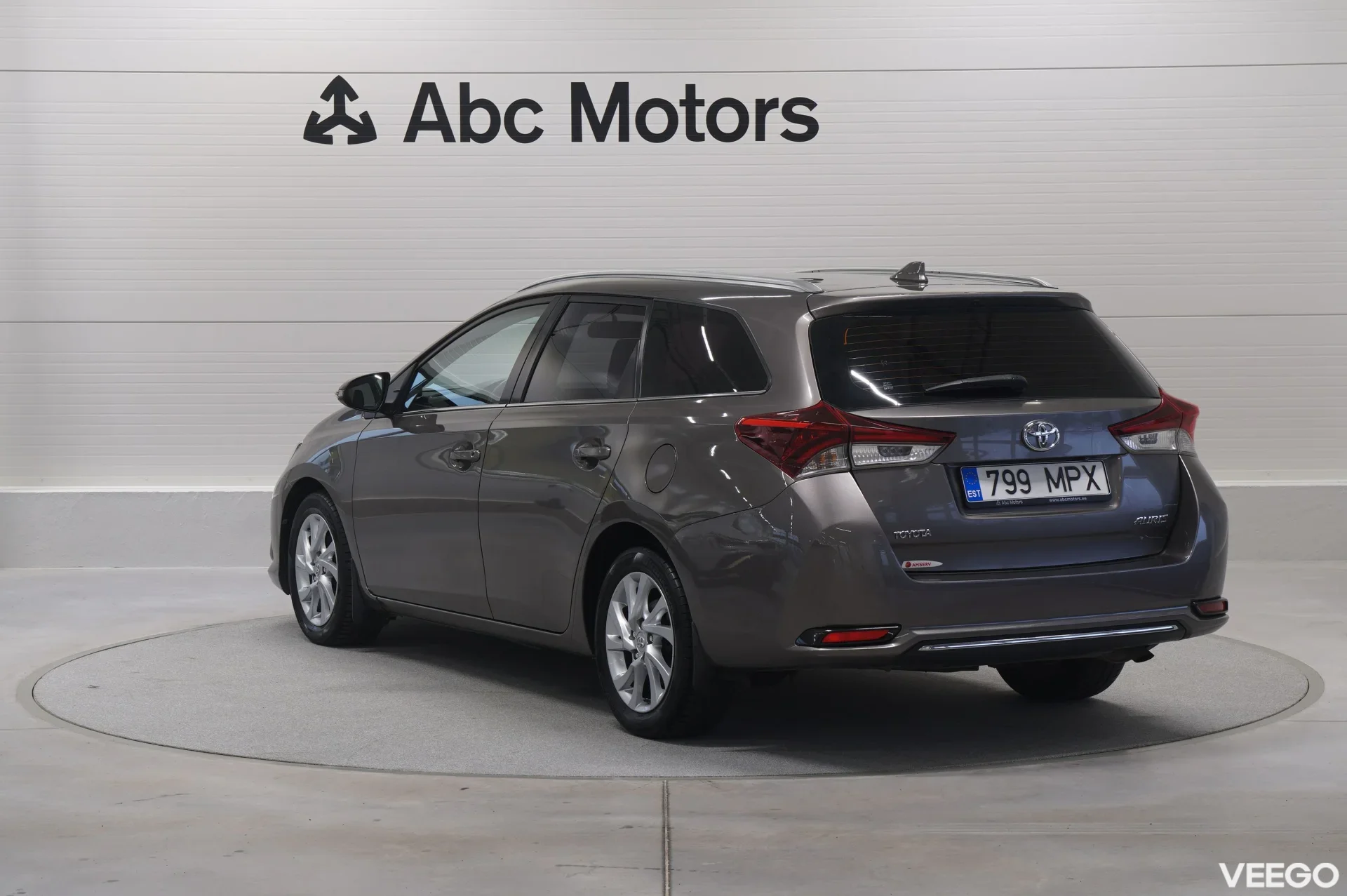 Toyota Auris FACELIFT Touring 1.6 97kW