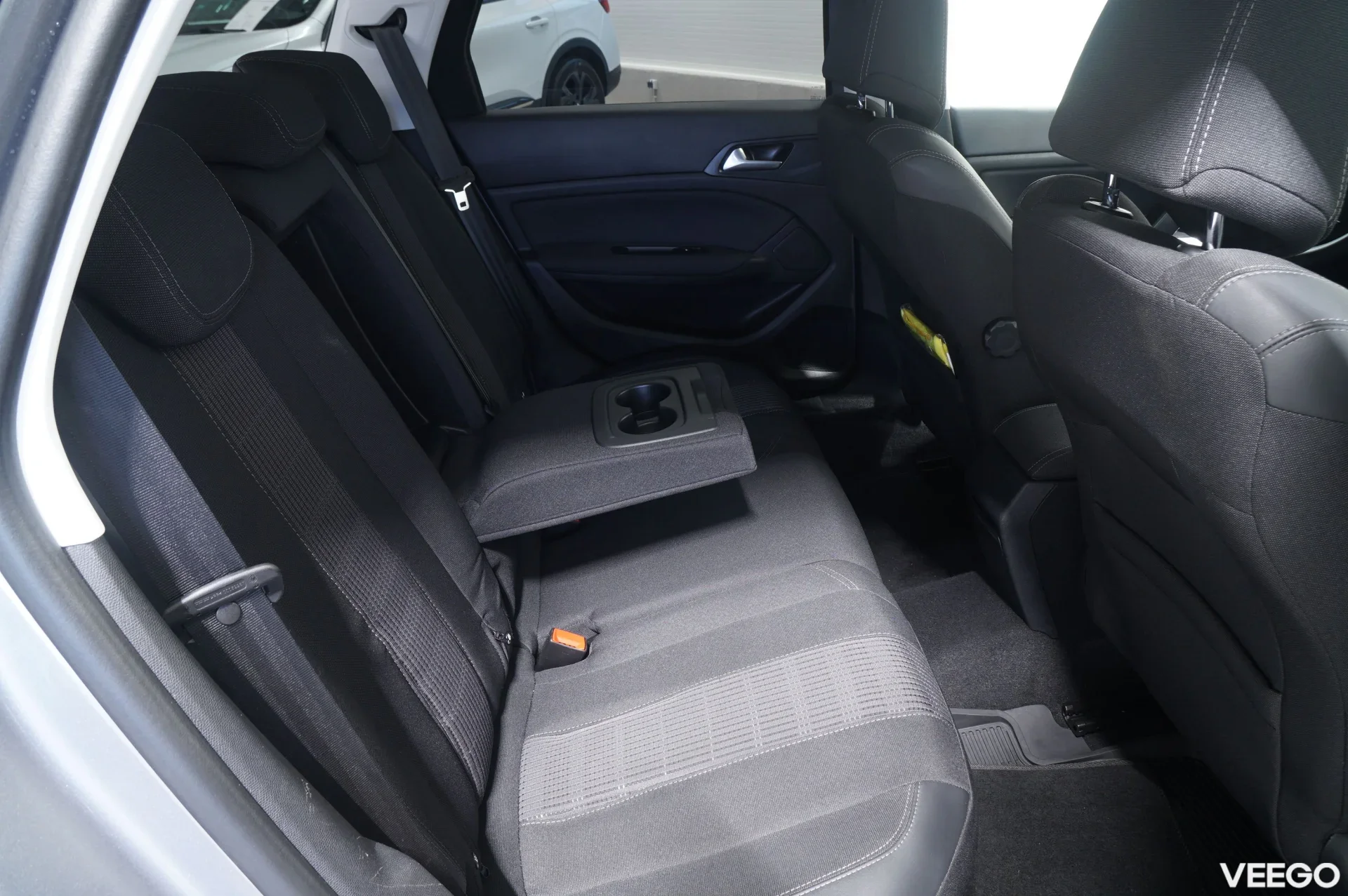 Peugeot 308 SW Allure AT8 1.5 96kW