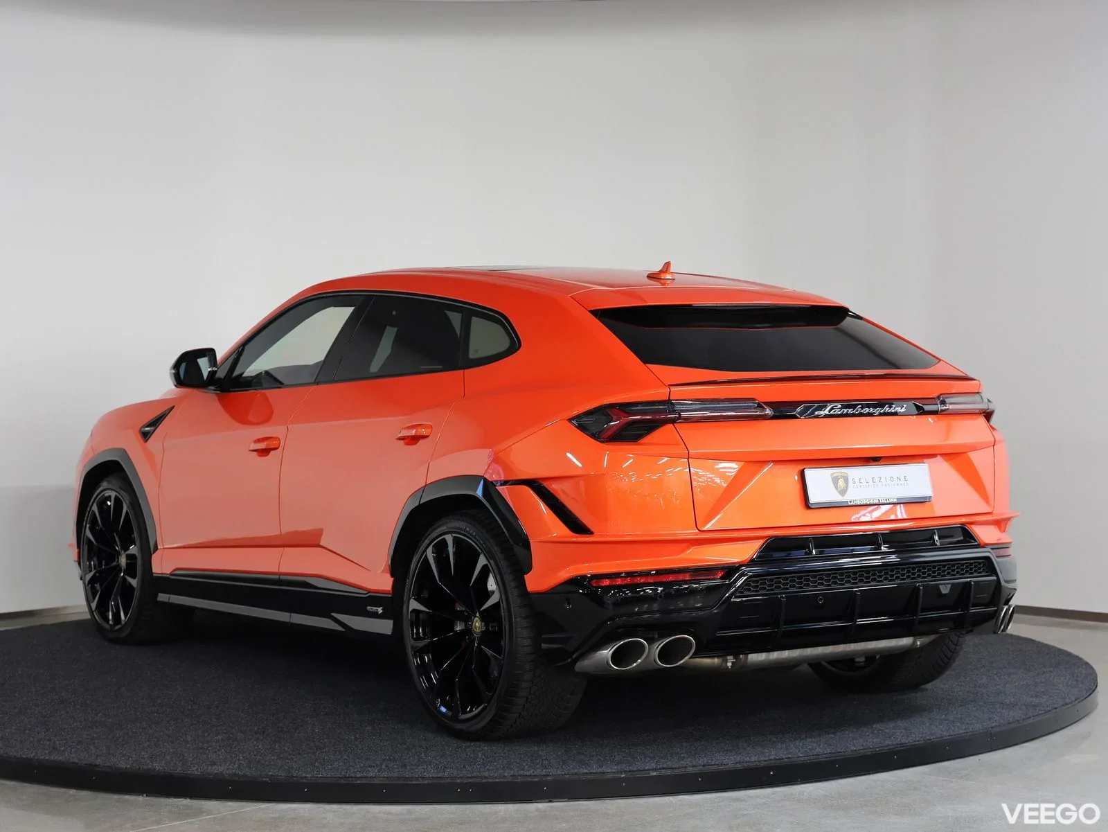 Lamborghini Urus - 490kW