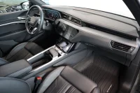 Audi Q8 e-tron 158kW thumbnail