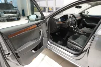 Skoda Superb SCOUT COMBI 4X4 2 206kW thumbnail
