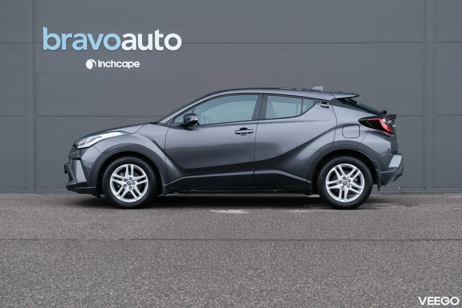 Toyota C-HR Hybrid Active E-CVT 1.8 72kW