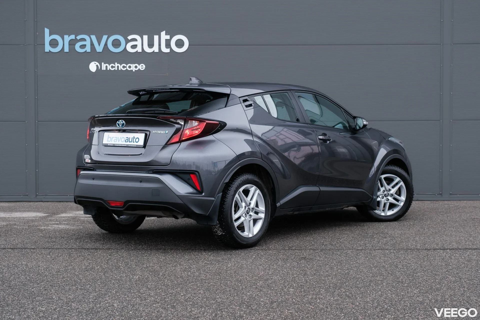 Toyota C-HR Hybrid Active E-CVT 1.8 72kW