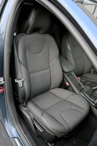 Volvo V40 Cross Country D3 CROSS COUNTRY THORS LED 2 110kW thumbnail