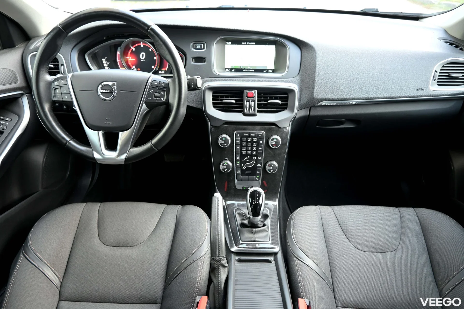 Volvo V40 Cross Country D3 CROSS COUNTRY THORS LED 2 110kW