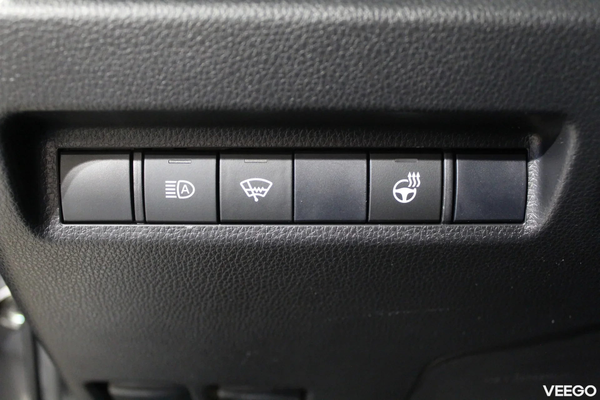 Toyota RAV4 Luxury 2 129kW