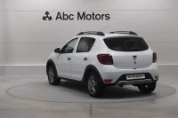 Dacia Sandero Stepway Laureate Tce 0.9 66kW thumbnail