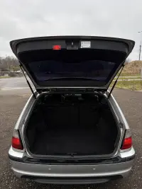 BMW 330 2.9 135kW thumbnail