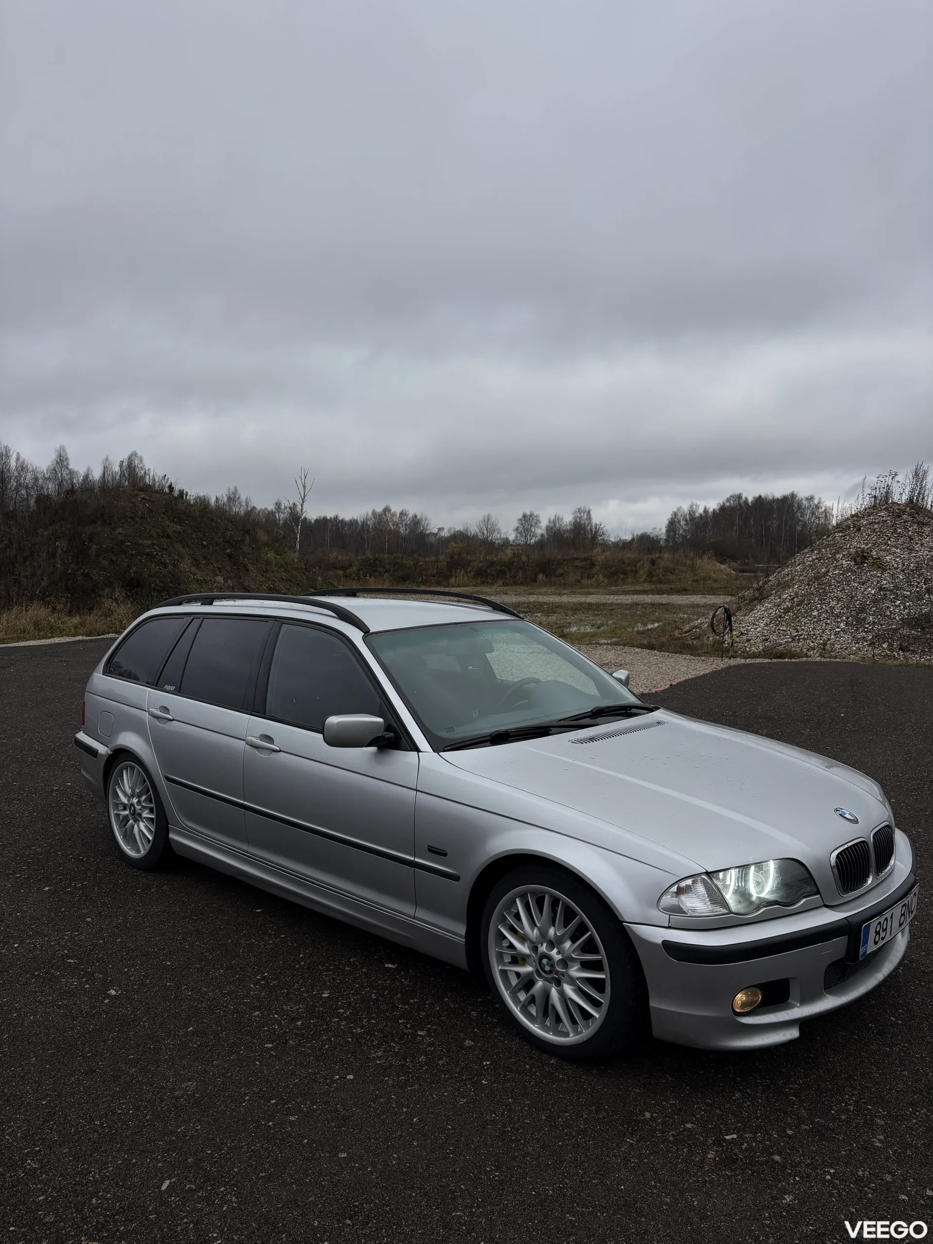 BMW 330 2.9 135kW