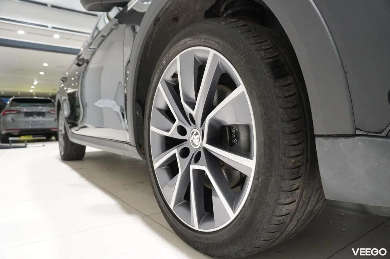 Skoda Octavia COMBI SCOUT 4X4 2 147kW