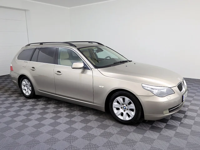 Image of BMW 523 2.5 141kW