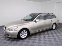 BMW 523 2.5 141kW thumbnail