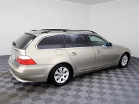 BMW 523 2.5 141kW thumbnail