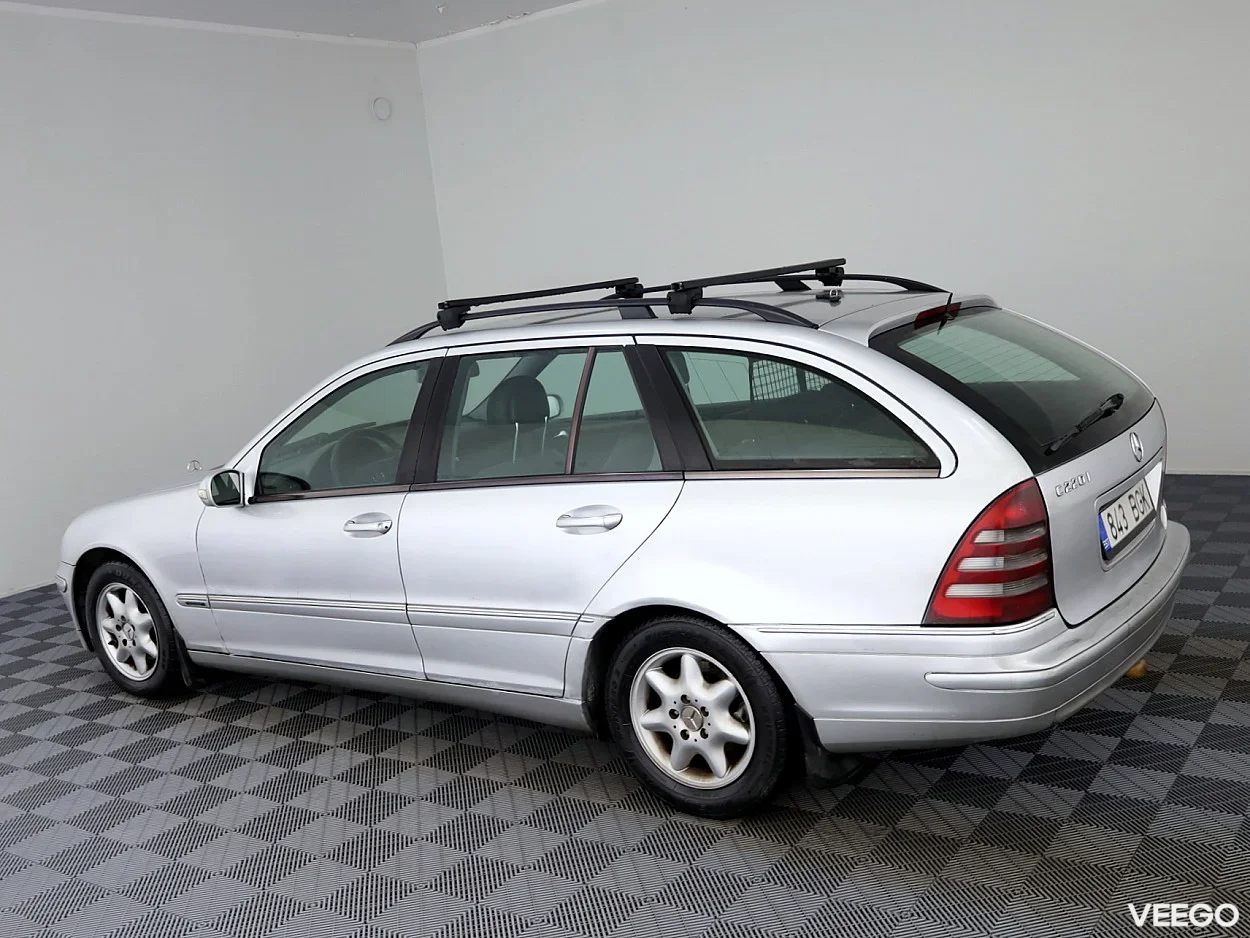 Mercedes-Benz C220 2.1 100kW