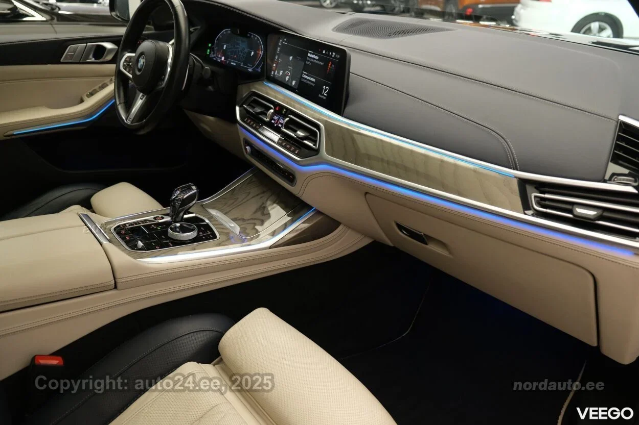 BMW X7 40d xDrive M Sportpakett 3 250kW