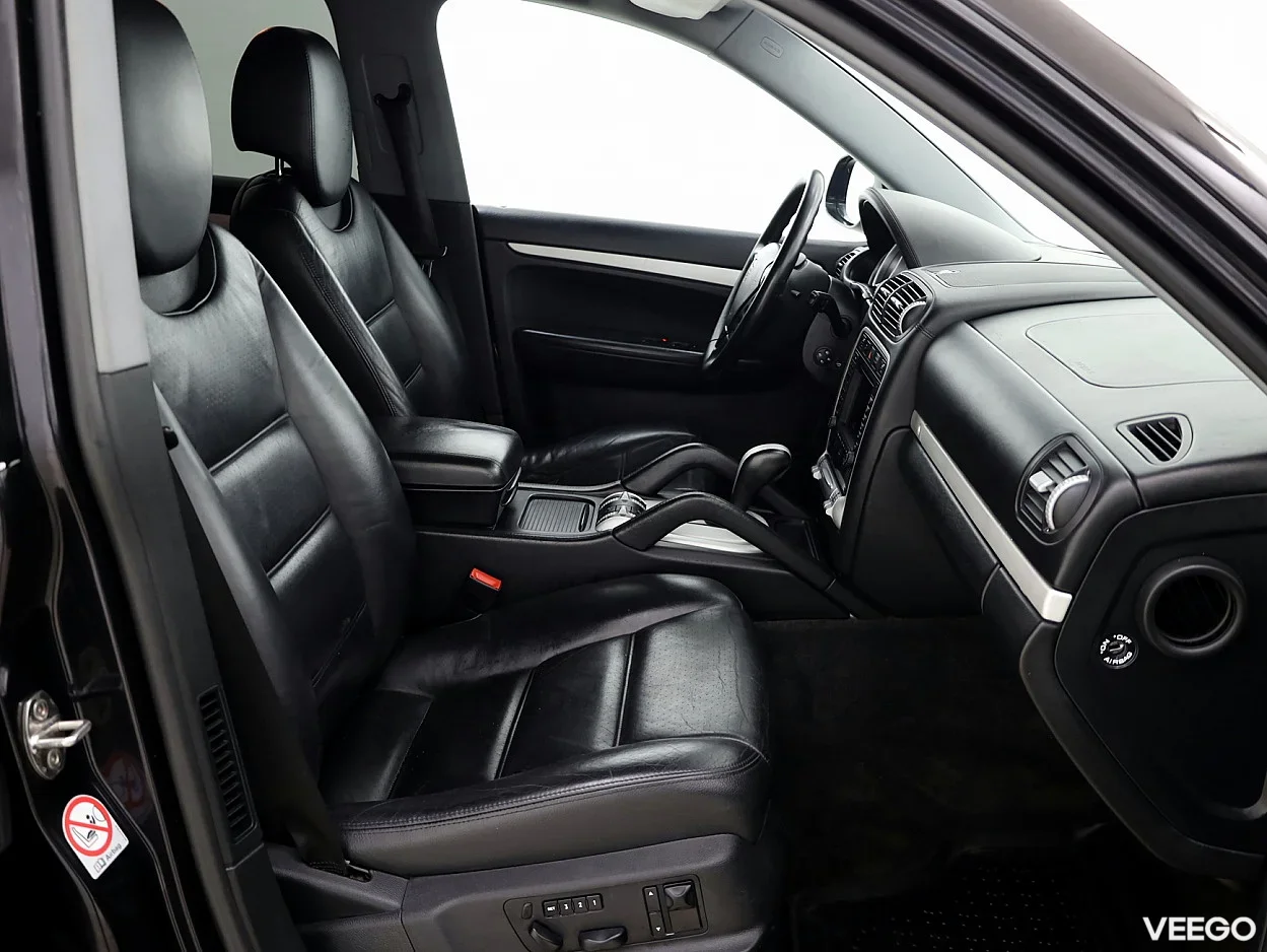 Porsche Cayenne 4.5 251kW