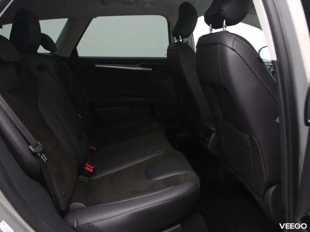 Ford Mondeo 1.5 118kW