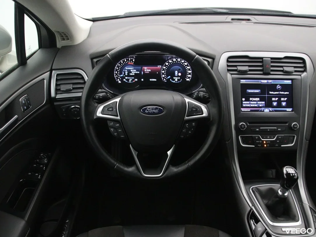 Ford Mondeo 1.5 118kW