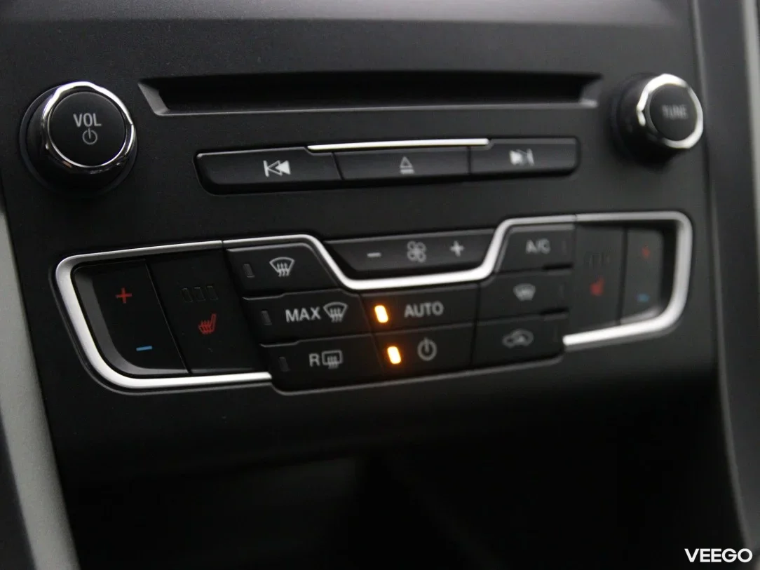 Ford Mondeo 1.5 118kW