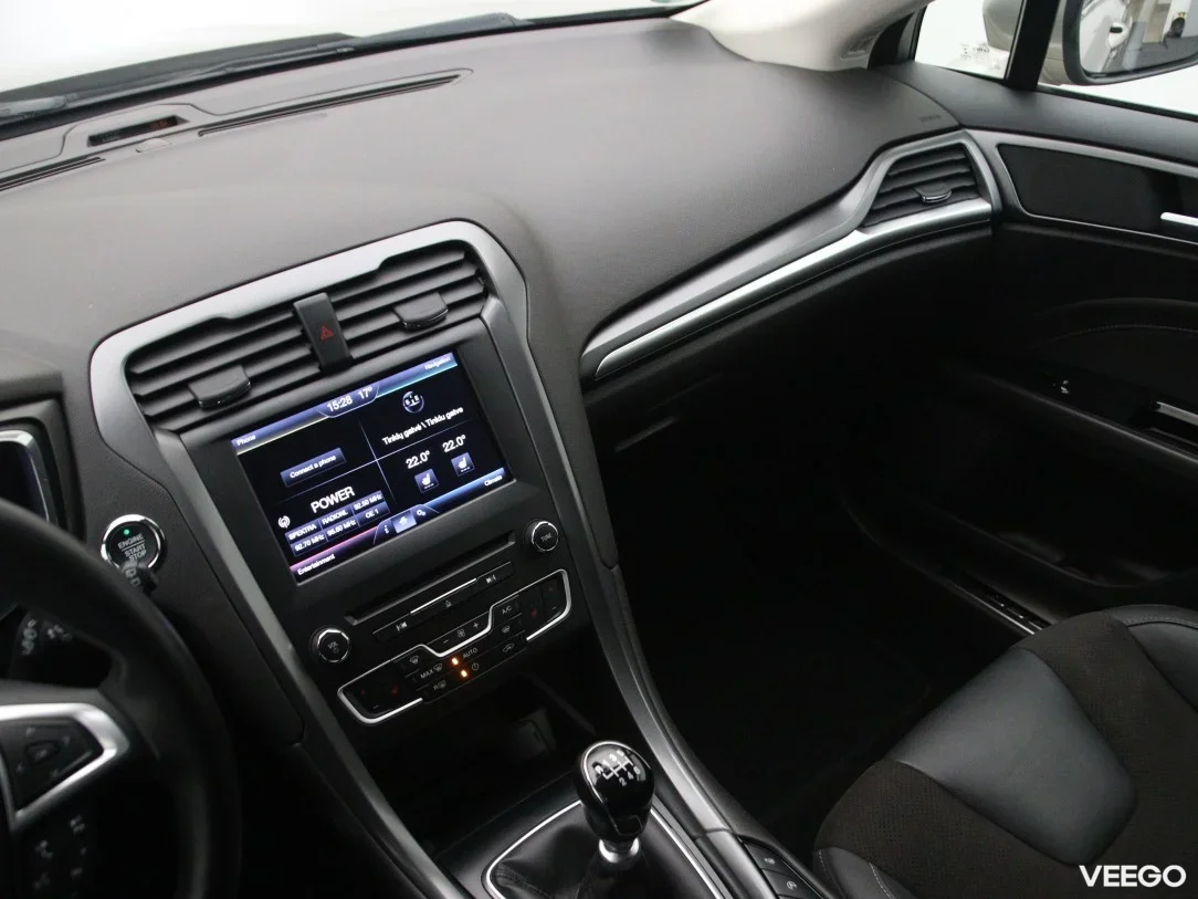 Ford Mondeo 1.5 118kW