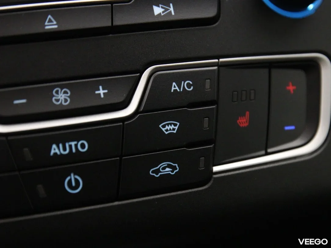 Ford Mondeo 1.5 118kW