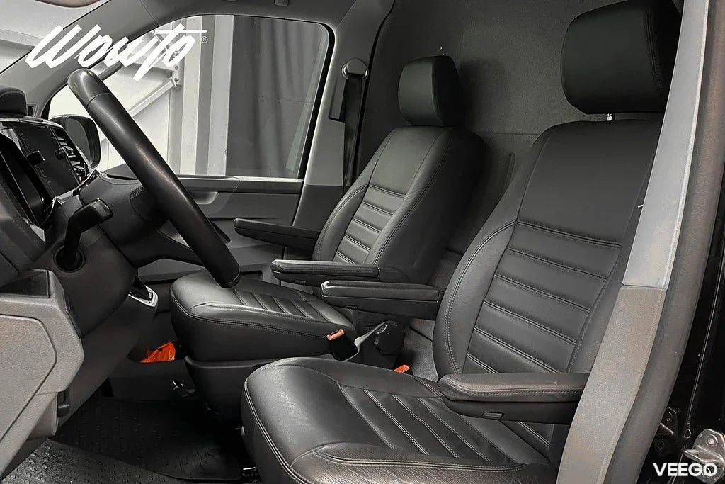 Volkswagen Transporter 2.0 TDI 4M DSG 150HK L2 /Drag /Moms 110kW