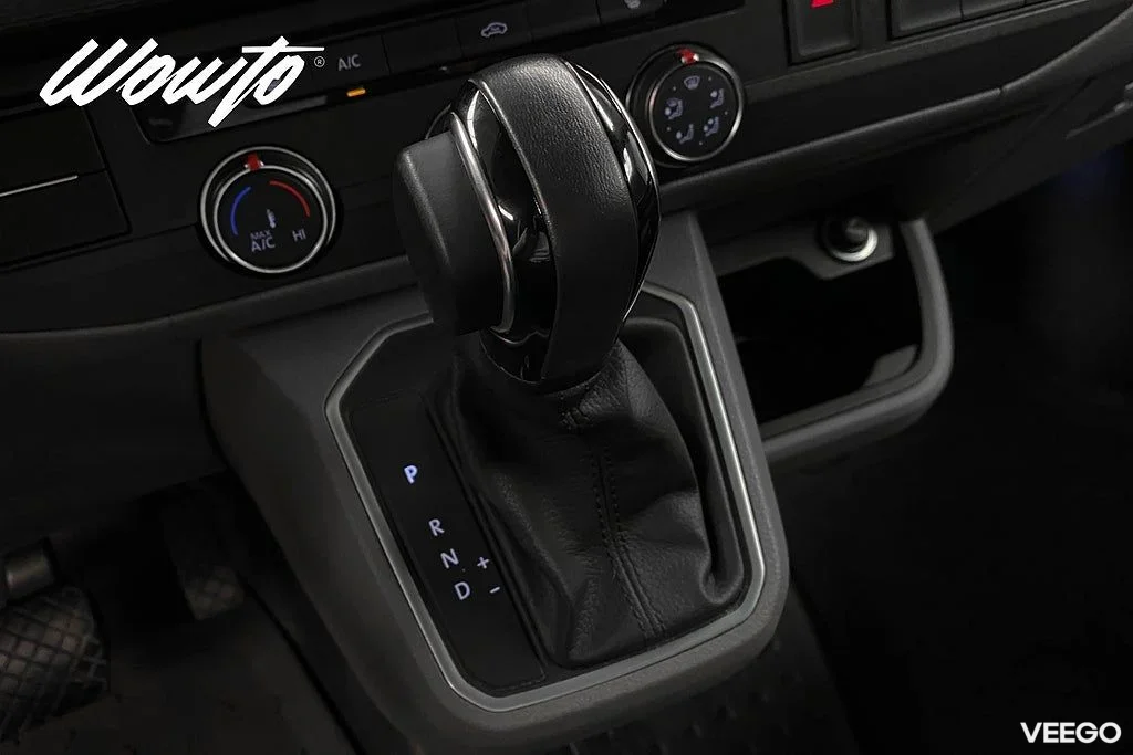 Volkswagen Transporter 2.0 TDI 4M DSG 150HK L2 /Drag /Moms 110kW