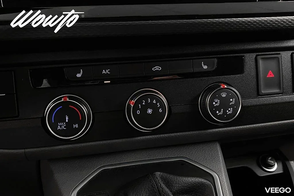 Volkswagen Transporter 2.0 TDI 4M DSG 150HK L2 /Drag /Moms 110kW