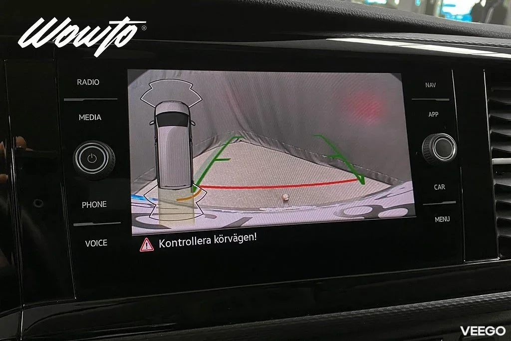 Volkswagen Transporter 2.0 TDI 4M DSG 150HK L2 /Drag /Moms 110kW