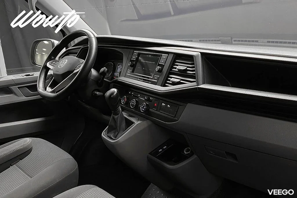 Volkswagen Transporter 2.0TDI 4M DSG 150HK L2 3-Sits /Moms 110kW